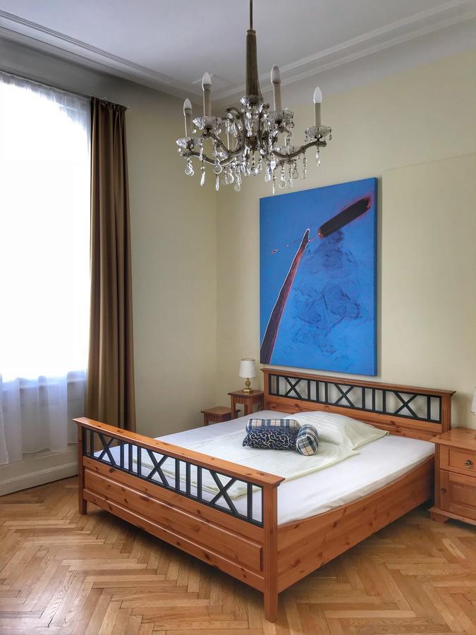Hotel Pension Museum Виена Екстериор снимка