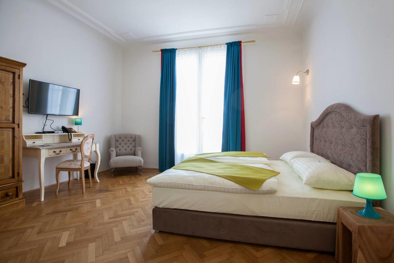 Hotel Pension Museum Виена Екстериор снимка