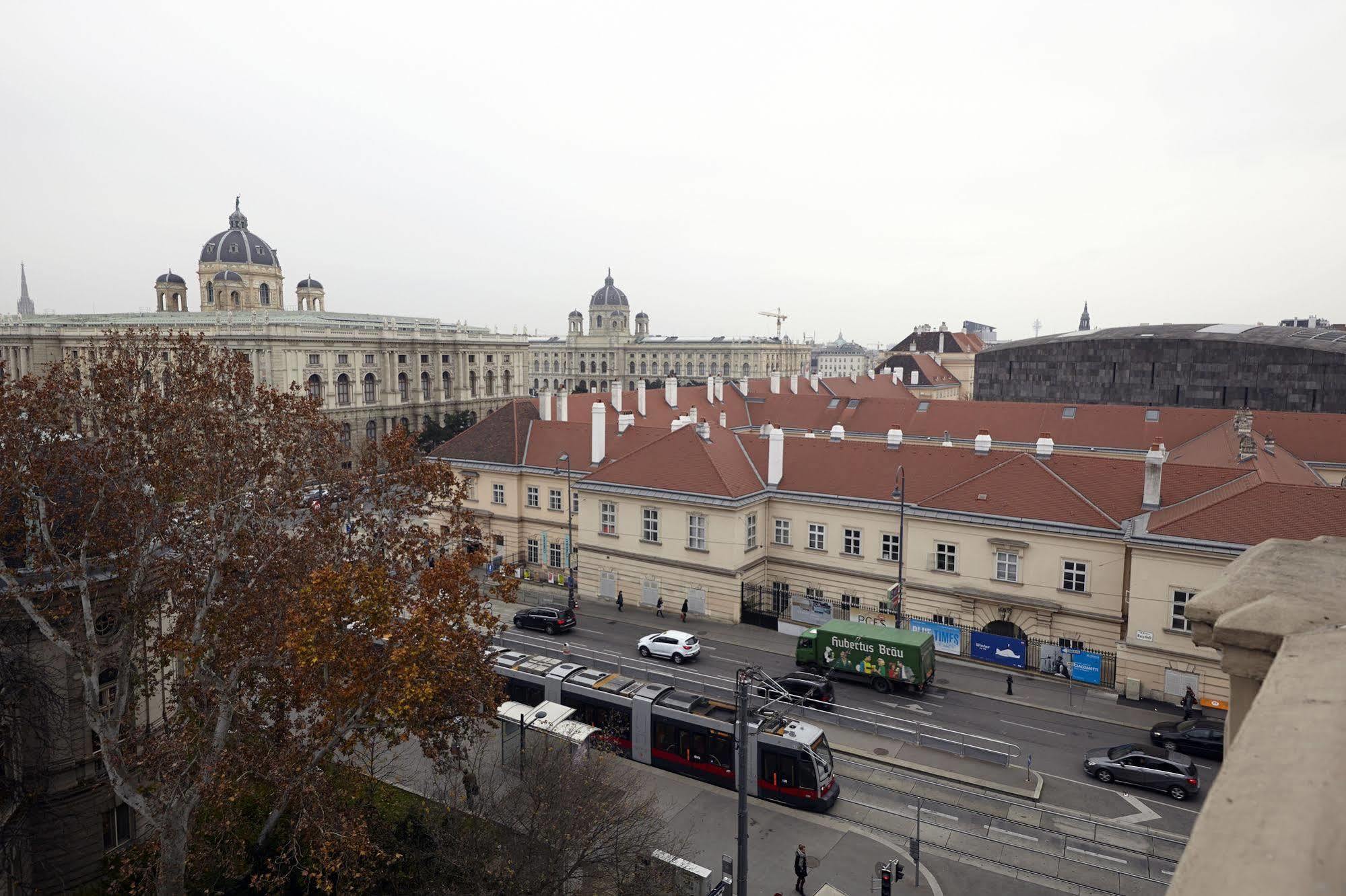 Hotel Pension Museum Виена Екстериор снимка